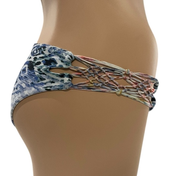 Gypsy Sunset Fit X Detail Blue Patterned Women's Swim Bottom Size Small - Picture 2 of 7